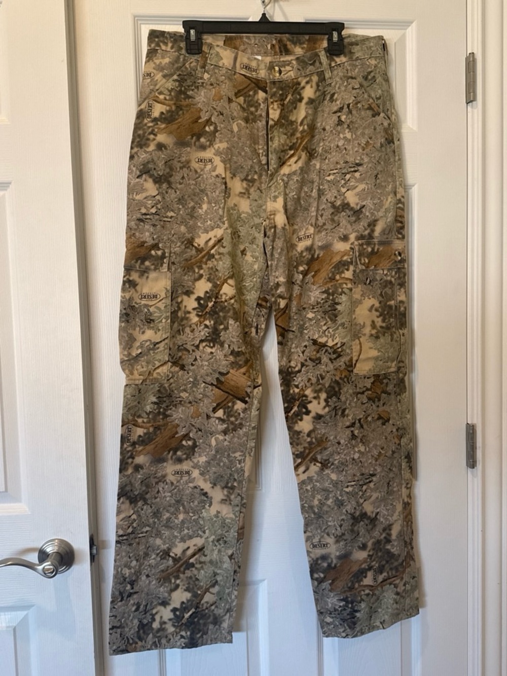 Hidden Mesa Men’s Camo Pants